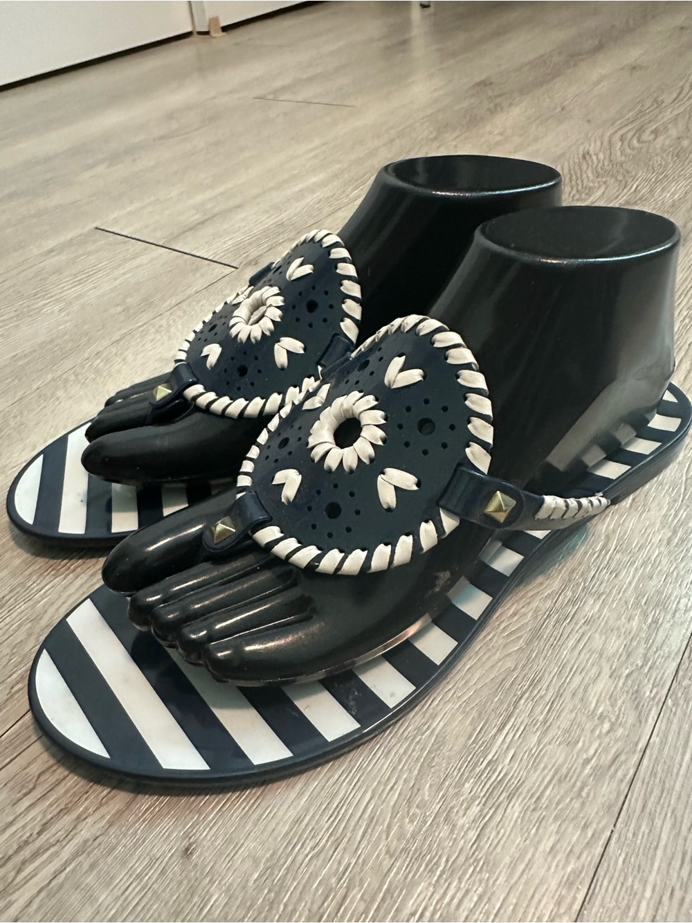 Jack Rogers Georgica Jelly Navy Blue and White Sandals Women’s Sz 9